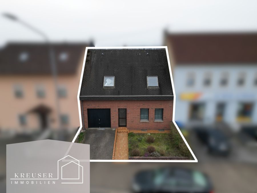 Charmantes Einfamilienhaus mit Südgarten & Ausbaupotenzial